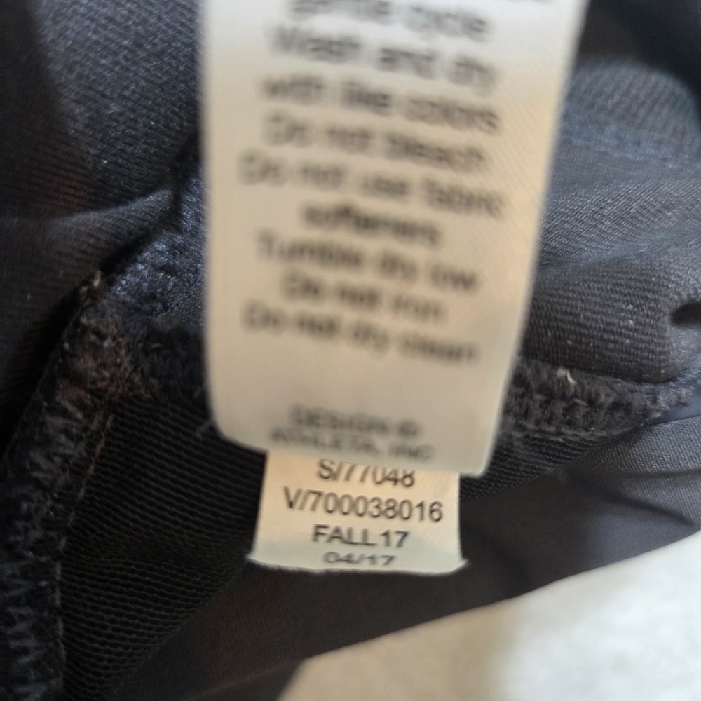 Athleta Women's Hybrid Cargo Pant Dark Onyx Grey Size 6 Athletic Stretch Perform - Picture 4 of 7